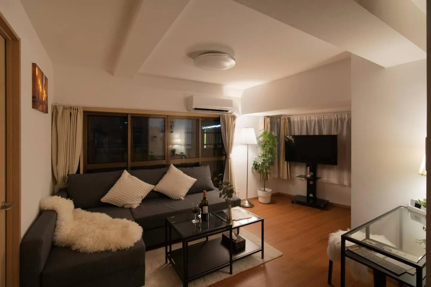 Apartamento 涩谷中心街 车站步行4分钟 最多住7人 免费随身便携wifi 宽敞阳台 Tokio